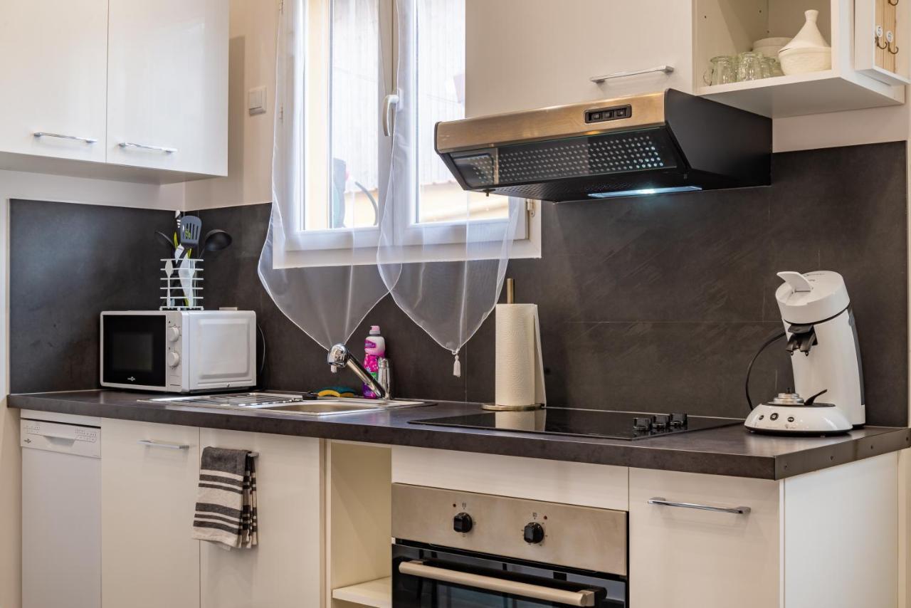 La Serenade - Appartements Confort Avec Terrasse Монтрёй Экстерьер фото